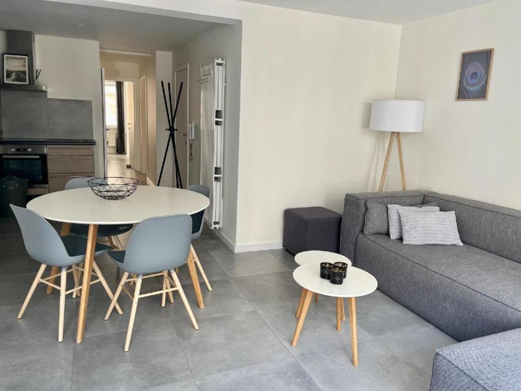Luxury Apartment With Free Parking Oostende Eksteriør billede